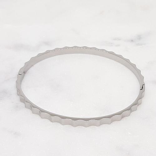 Bracelet écrou argenté ovale avec fermoir invisible